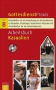 Beispielbild fr Arbeitsbuch Kasualien Gottesdienstpraxis Serie B [Gebundene Ausgabe] Erhard Domay (Herausgeber) Gtersloher Verlagshaus Die kirchlichen Kasualien sind ein Beispiel dafr, dass menschliche Beziehungen und christlicher Glaube auch in einer Zeit der zunehmenden sozialen Klte tragfhig sind - Zu Taufe, Konfirmation, Trauung und Bestattung kommen Menschen aus dem nheren und ferneren Lebensumfeld zusammen, um mit anderen Menschen Freude und Leid zu teilen. Sie bieten einander Verstndnis und Untersttzung in Lebenskrisen. Dabei suchen sie nach Mglichkeiten, diese besonderen Stationen im Leben festlich zu gestalten. Nach wie vor nehmen dabei viele Menschen das Angebot der Kirche in Anspruch, krisenhaft erlebte Zeiten im Licht des Glaubens zu deuten und fr ihr Leben fruchtbar zu machen. So geht es immer auch darum, den Blick ber den besonderen Tag hinaus auf das zu richten, was von Dauer ist, und das Evangelium als tragfhige Basis der eigenen Existenz in Anspruch zu nehmen. Immer wieder zum Verkauf von BUCHSERVICE / ANTIQUARIAT Lars Lutzer