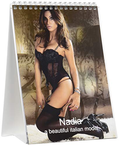 Eed heilig Berg kleding op Nadia a beautiful italian model (Tischkalender 2018 DIN A5 hoch): Nadia in  Lingerie (Monatskalender, 14 Seiten ) - Pook, Burkhard: 9783669355360 -  AbeBooks