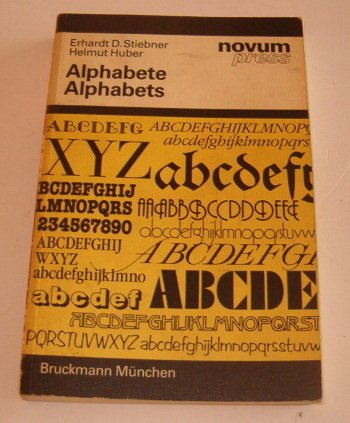 Beispielbild fr Alphabete / Alphabets. Ein Schriftatlas von A bis Z zum Verkauf von Buchfink Das fahrende Antiquariat