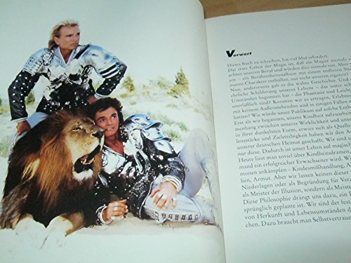 Stock image for Siegfried & Roy. Meister der Illusion. Die sensationelle Geschichte eines Welterfolgs for sale by Sigrun Wuertele buchgenie_de