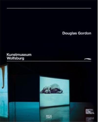 Beispielbild fr Douglas Gordon: Between Darkness and Light (German edition) zum Verkauf von Antiquariat UEBUE