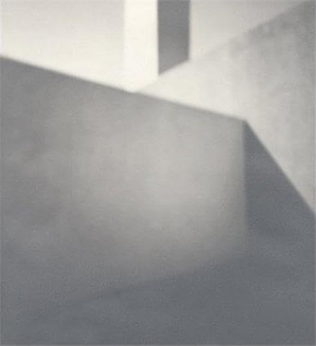 Beispielbild fr Hiroshi Sugimoto : Architecture (German/English) zum Verkauf von Antiquariat UEBUE