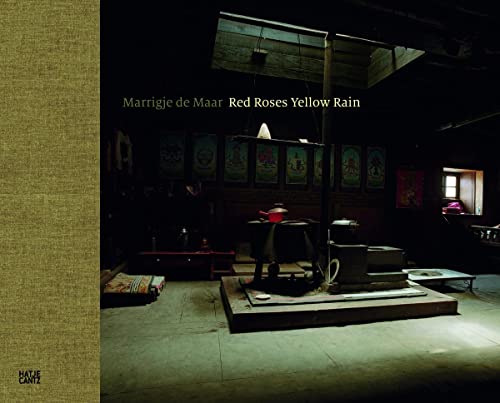 Stock image for Marrigje de Maar. Red Roses Yellow Rain. for sale by Antiquariat Matthias Wagner