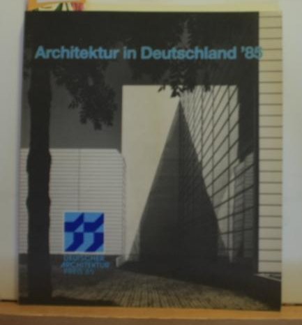 Stock image for Architektur in Deutschland `85. Deutscher Architekturpreis 1985. Herausgegeben von der Ruhrgas AG und Jrgen Joedicke. for sale by HENNWACK - Berlins grtes Antiquariat