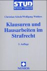 Stock image for Klausuren und Hausarbeiten im Strafrecht : Methodik und Formalien des Gutachtens. 1. Aufl. for sale by Antiquariat + Buchhandlung Bcher-Quell