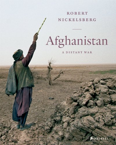 9783791348650: Afghanistan: A Distant War
