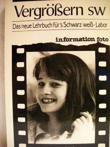 Imagen de archivo de Vergrern sw ( schwarzwei). Das neue Lehrbuch frs SV- Labor a la venta por medimops