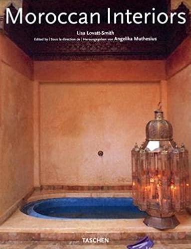 Imagen de archivo de Moroccan Interiors / Interieurs marocains a la venta por HPB Inc.