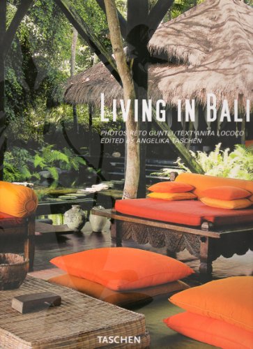 Beispielbild fr Living in Bali zum Verkauf von ThriftBooks-Dallas