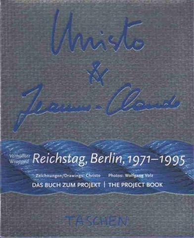 Stock image for Christo & Jeanne-Claude - Verhllter Reichstag, Berlin 1971-1995 for sale by Antiquariat Armebooks