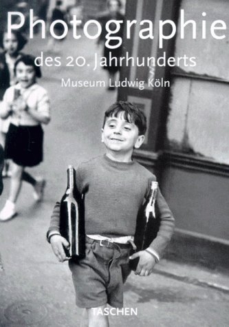 Imagen de archivo de Photographie des 20. Jahrhunderts. Museum Ludwig Kln. [Autoren der Photogr.-Texte: .] a la venta por Mephisto-Antiquariat