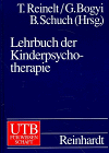 Lehrbuch der Kinderpsychotherapie : Grundlagen und Methoden. Toni Reinelt . (Hrsg.). Verf. von G. Paul Amminger . / UTB ; 8091 - Reinelt, Toni, Getrude Bogyi und Schuch, Bibiana (Herausgeber)