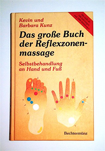 Stock image for Das Groe Buch Der Reflexzonenmassage for sale by Ammareal