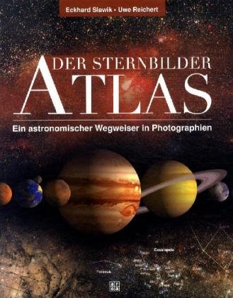 Atlas der Sternbilder. Ein astronomischer Wegweiser in Photographien Gebundene Ausgabe) von Eckhard Slawik (Autor), Uwe Reichert Astronomie Weltall Weltraum Astrophysik Himmelskörper Galaxien Andromeda Ursa Major Himmelskarten Sternenkonstellationen spektakuläre Bilddokumentation Raum-Zeit Verknüpfung Elementarteilchen Antiteilchen theoretische Physik Quantengravitation unermessliche Weiten des Weltraums Entstehung des Universums spektakuläre Satellitenbilder aufwändige 3D-Computerrekonstruktionen Oberfläche von Jupiter und Saturn unheimliche Schwarze Löcher galaktische Katastrophen Kollision zweier Sterne Plancksche Mauer unüberwindbare Grenze von Raum und Zeit Mond Jules Verne Ursprung des Universums unendlichen Tiefen Sternenhimmel Galaxien Big Bang Urknall Kosmos Albert Einstein Alexander Friedmann Weltraum Milchstraße Raumschiff Enterprise Merkur äußerster Gürtel unseres Sonnensystems kollidierende Galaxien heiße Gaswolken planetarische Nebel Scheiben aus molekularer Materie Duali - Eckhard Slawik Uwe Reichert