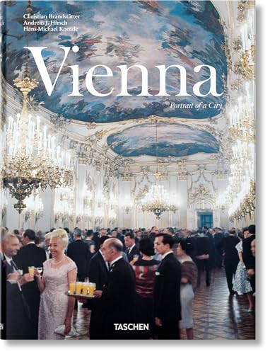 Imagen de archivo de Vienna. Portrait of a City a la venta por PlumCircle