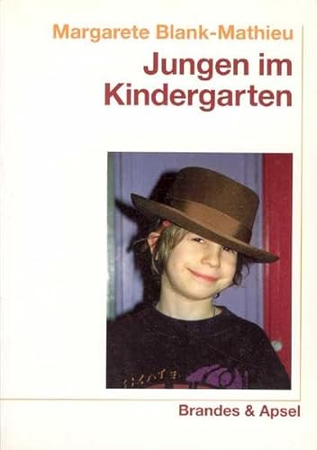 Beispielbild fr Jungen im Kindergarten zum Verkauf von medimops