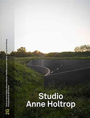 Beispielbild fr 2G: Studio Anne Holtrop: Issue #73 (English) zum Verkauf von Antiquariat UEBUE