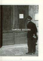 Camera Oscura: Art, craft, agriculture: Ken Lum, Haim Steinbach, Gwen Smith, Peter Nagy, Joseph Kosuth, Heimo Zobernig, Clegg & Guttmann, Amos Poe, . Konstantin Grcic u.v.a. - Cornelia Lauf / Ken Lum (Hg./Eds.)