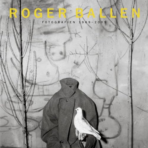 Beispielbild fr Roger Ballen: Fotografien 1969--2009 (German Edition) zum Verkauf von Books From California