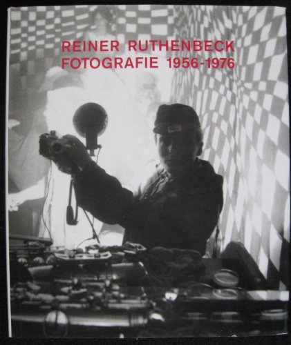 9783893222322: A Reiner Ruthenbeck: Photogr (English and German Edition)