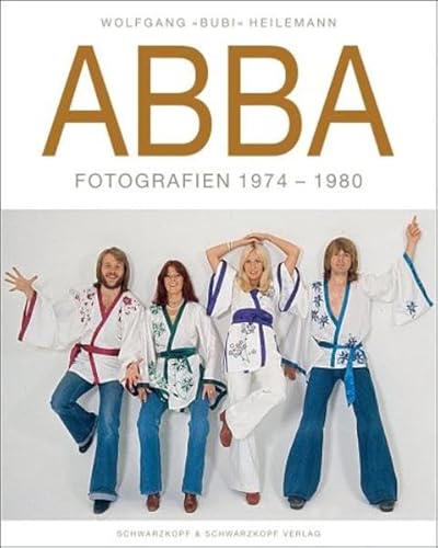 Beispielbild fr ABBA. Fotografien 1974-1980 Dt. /Engl. [Gebundene Ausgabe] Fotografien 1974   1980. Abba Musik Pop Rock Abba Pop-Gruppe Bildband Fotografien Sachbcher Musikwissenschaften Film Theater Pop Rockmusik Musik Popmsuik Schweden Also Fotosession PopStars Bubi Heilemanns ABBA-Archiv Storys Musiker Theater Wolfgang Bubi Heilemann Sabine Thomas zum Verkauf von BUCHSERVICE / ANTIQUARIAT Lars Lutzer