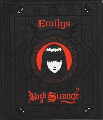 Imagen de archivo de Emilys Secret Book of Strange a la venta por medimops