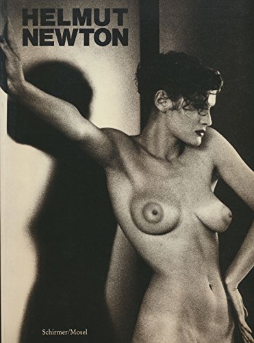 Stock image for Helmut Newton. Mit einem Text von Karl Lagerfeld for sale by Studibuch