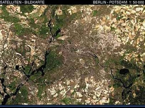 9783931076009: Landschaften aus dem Weltraum Berlin - Potsdam Satellitenbildkarte 1 : 50 000