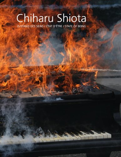 Beispielbild fr Chiharu Shiota : Zustand des Seins / Etat d'tre / State of being (German/French/English) zum Verkauf von Antiquariat UEBUE