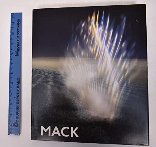 Heinz Mack: Light - Space - Colour (English and German Edition) (9783940953728) by Heinz Mack; Hans-Ulrich Obrist; Daniel Birnbaum