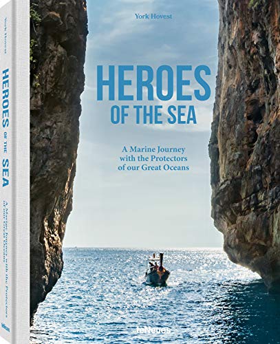 Imagen de archivo de Heroes of the Sea: A Marine Journey With the Protectors of Our Great Oceans a la venta por AwesomeBooks