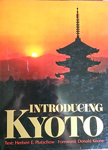 Beispielbild fr Introducing Kyoto zum Verkauf von Ammareal