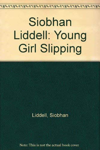 9784771334069: Young Girl Slipping