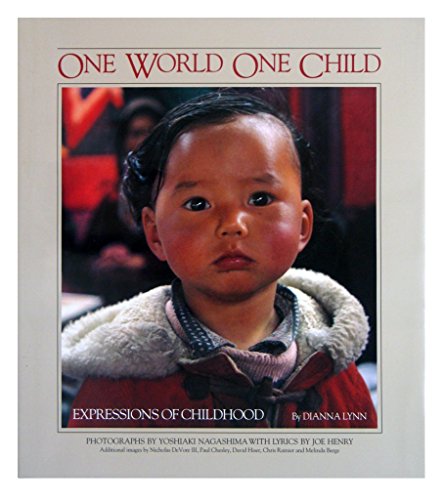 9784900422032: One World, One Child: Expressions of Childhood