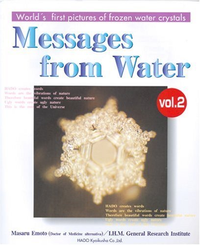 9784939098048: Messages from Water, Vol. 2 (English and Japanese Edition)