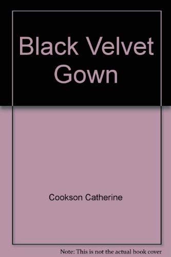 Imagen de archivo de Black Velvet Gown a la venta por Irish Booksellers