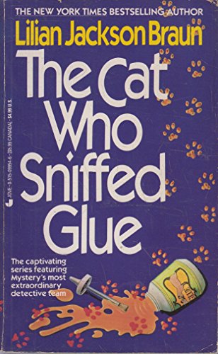 9785551135050: The Cat Who Sniffed Glue