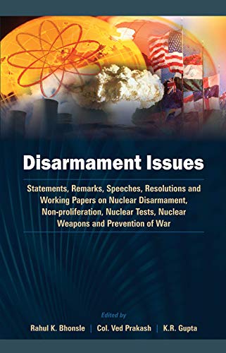 Imagen de archivo de Disarmament Issues a la venta por Books Puddle