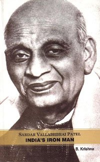 9788129107312: Sardar Vallabhbhai Patel