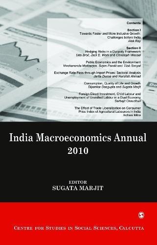 9788132106524: India Macroeconomics Annual 2010