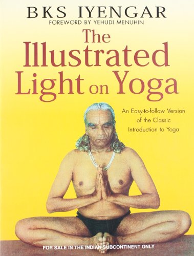 Stock image for Illustrated Light on Yoga for sale by St Vincent de Paul of Lane County