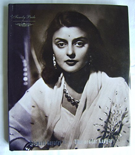 Stock image for Rajmata Gayatri Devi: Enduring Grace for sale by BooksRun