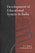 9788175414259: Development of Educational System in India: (A Source Book for Teacher Educators and Teachers-in -Training)