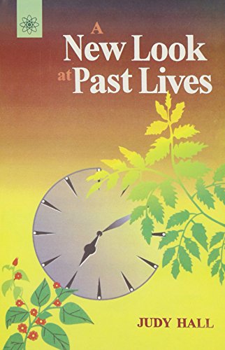 Beispielbild fr A New Look at Past Lives zum Verkauf von Revaluation Books