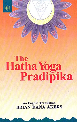 9788178222592: The Hatha Yoga Pradipika