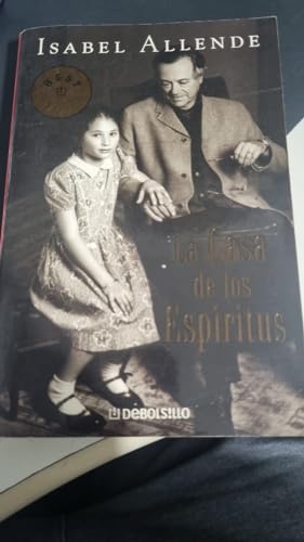 Imagen de archivo de La Casa De Los Espiritus (Spanish Edition) a la venta por POQUETTE'S BOOKS