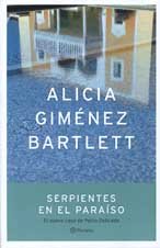 Imagen de archivo de Serpientes en el paraso (Spanish Edition) a la venta por Irish Booksellers