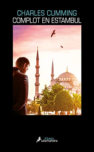 Stock image for Complot en Estambul for sale by Better World Books: West