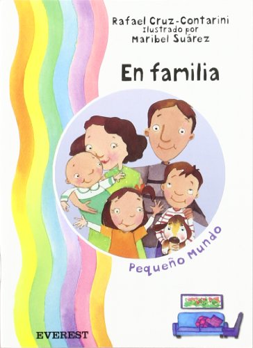 9788424187644: En familia (Pequeo mundo) (Spanish Edition)