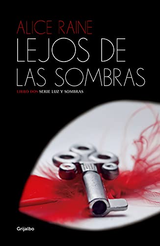 Imagen de archivo de Lejos De Las Sombras (luz Y Sombras 2) a la venta por RecicLibros
